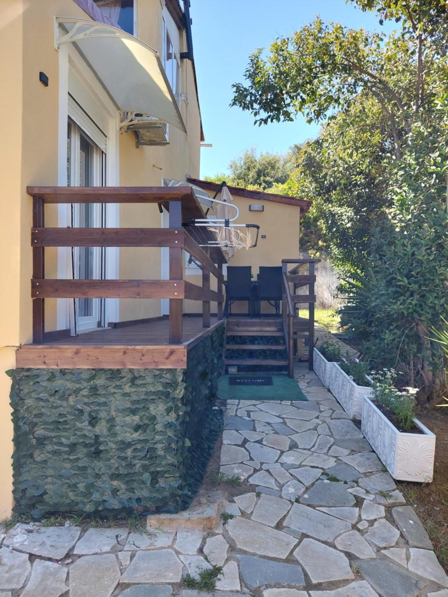 Thanos Guesthouse Corfu Άγιοι Δέκα Εξωτερικό φωτογραφία